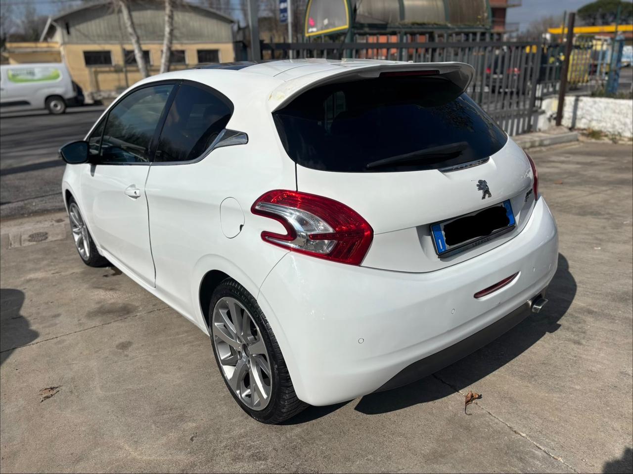 Peugeot 208 1.6 e-HDi 92 CV Stop&Start ETG6 3 porte Allure