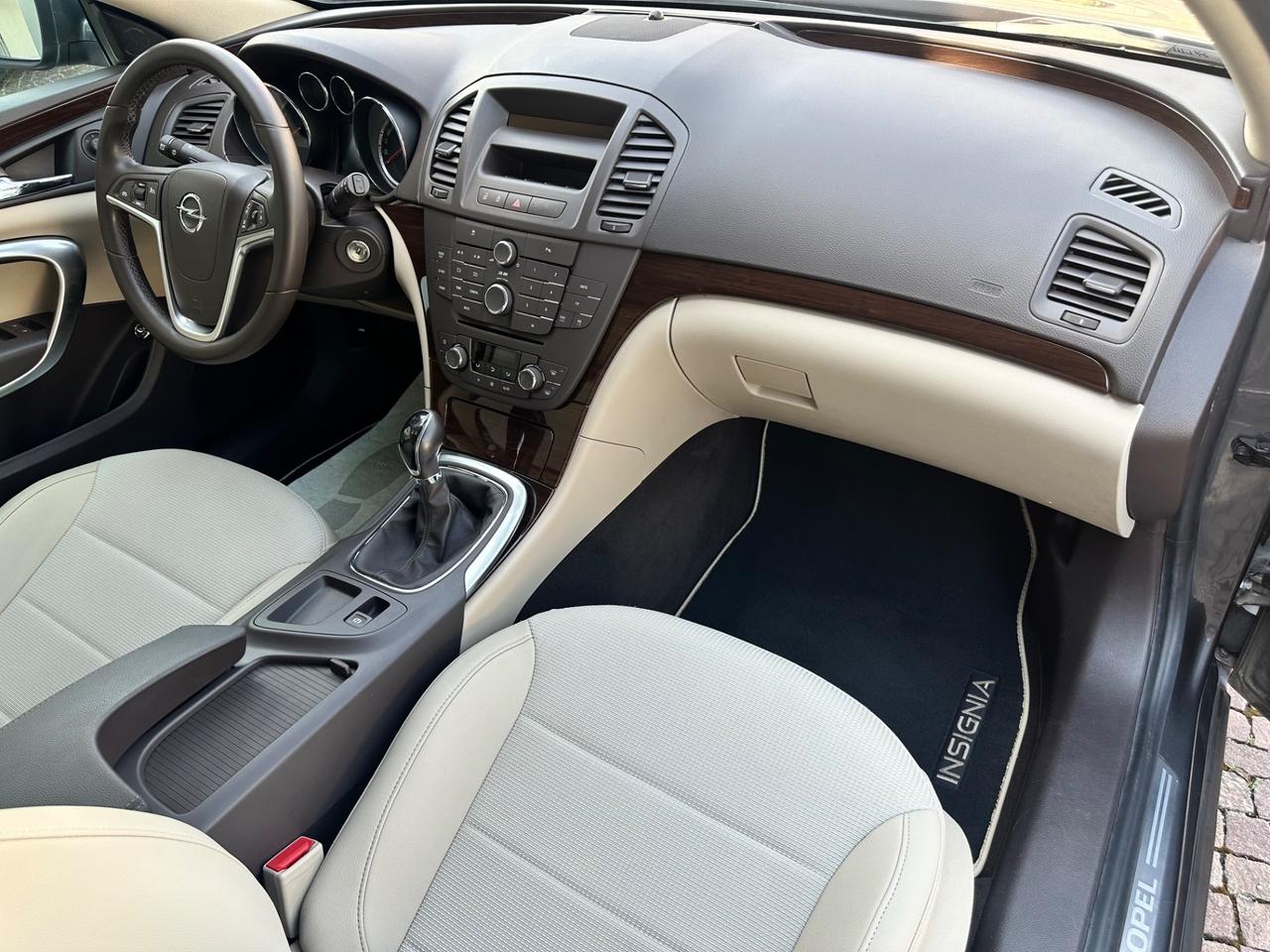 Opel Insignia 1.6 Turbo 180CV Sports Tourer Cosmo