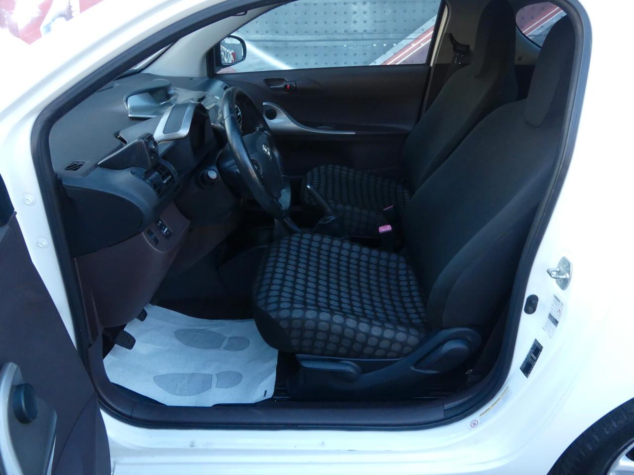 Toyota iQ 1.4 TDI