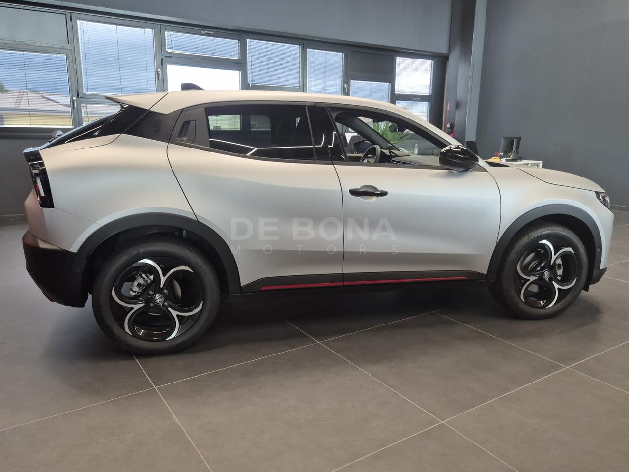 Alfa Romeo Junior 1.2 ibrida speciale 145cv edct6