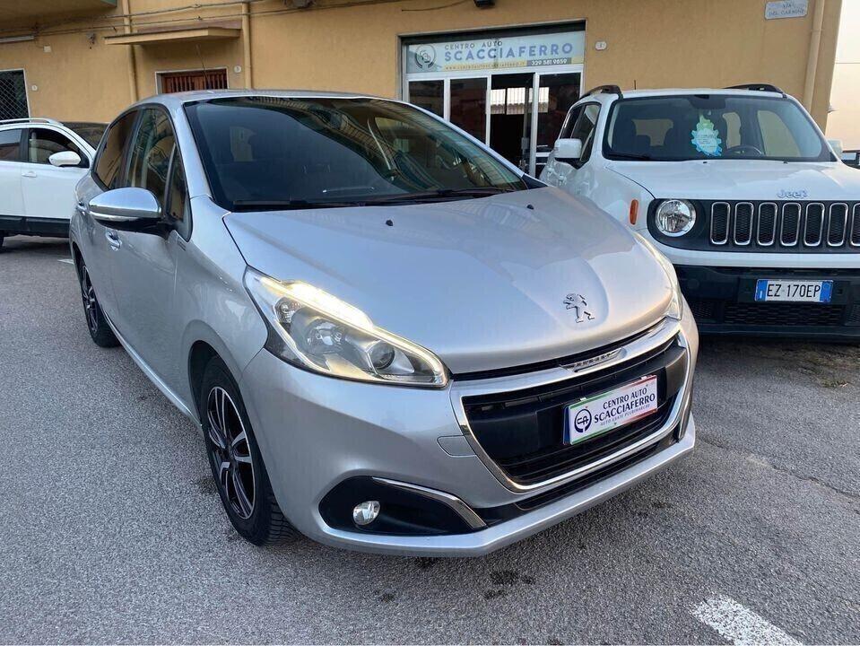 Peugeot 208 BlueHDi 75 5 porte Allure