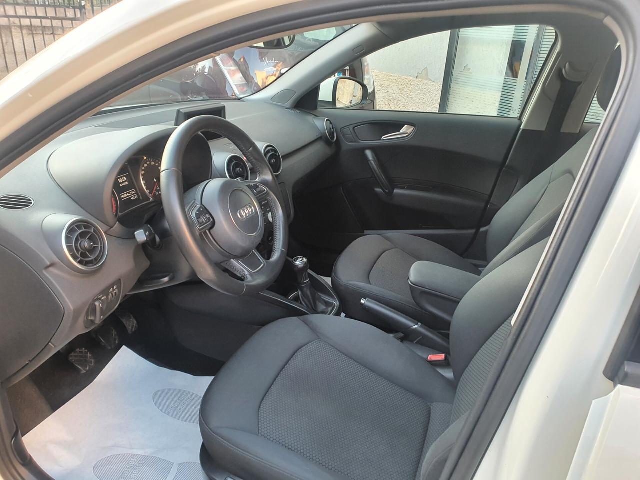 Audi A1 1.6 TDI Attraction
