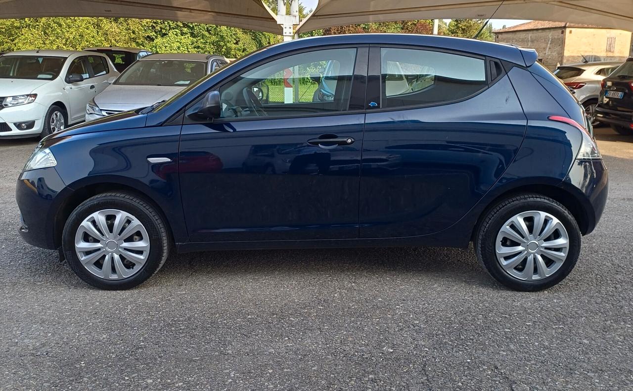 Lancia Ypsilon 1.2 69 CV 5 porte GPL Ecochic Platinum