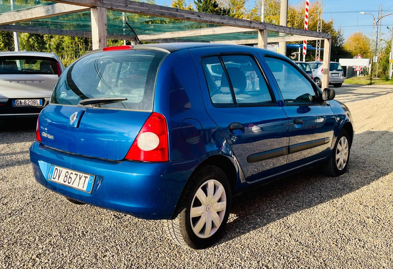 Renault Clio con 69.186km !