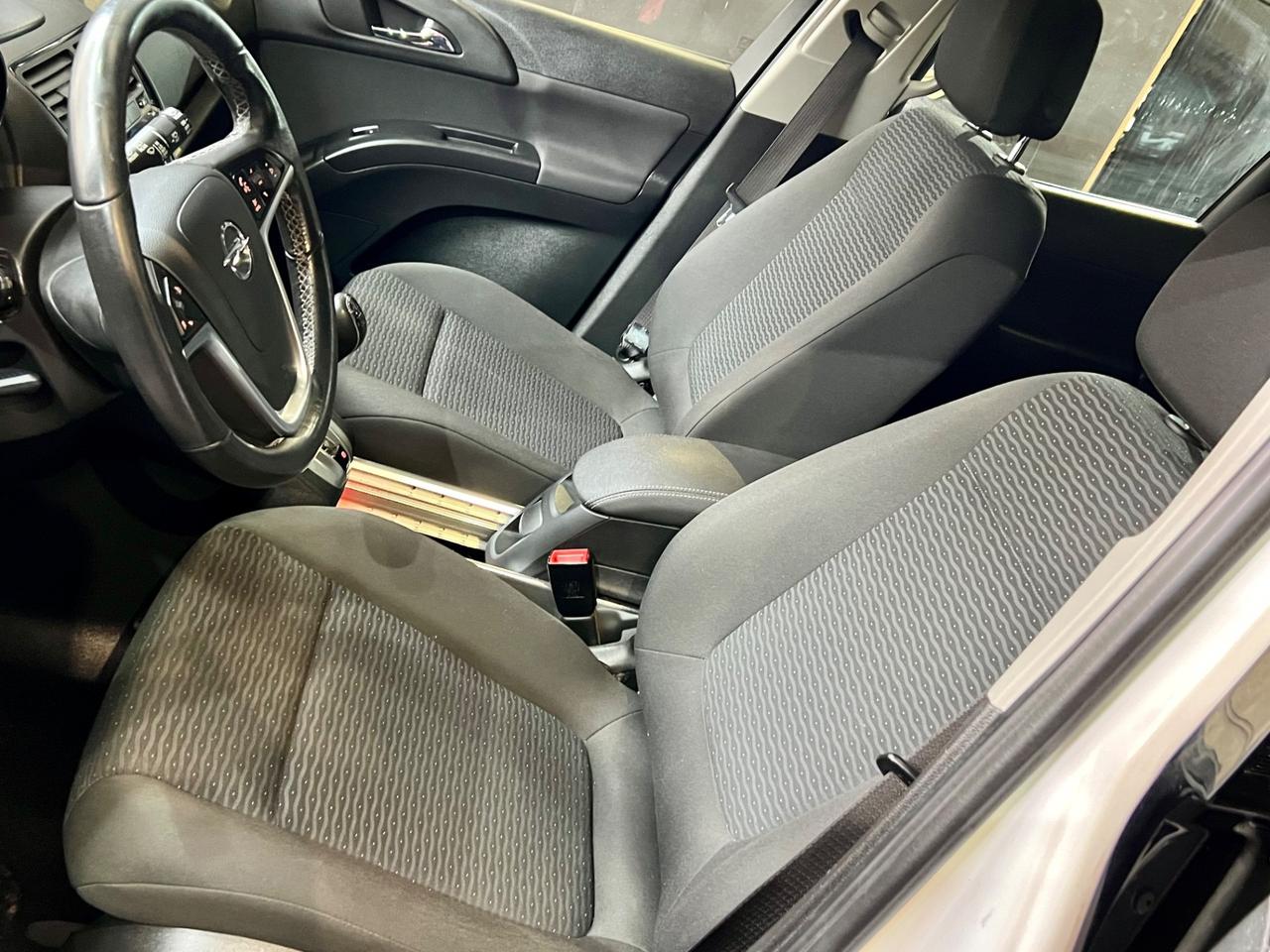 Opel Meriva 1.4 Turbo 120CV GPL con Gancio Traino