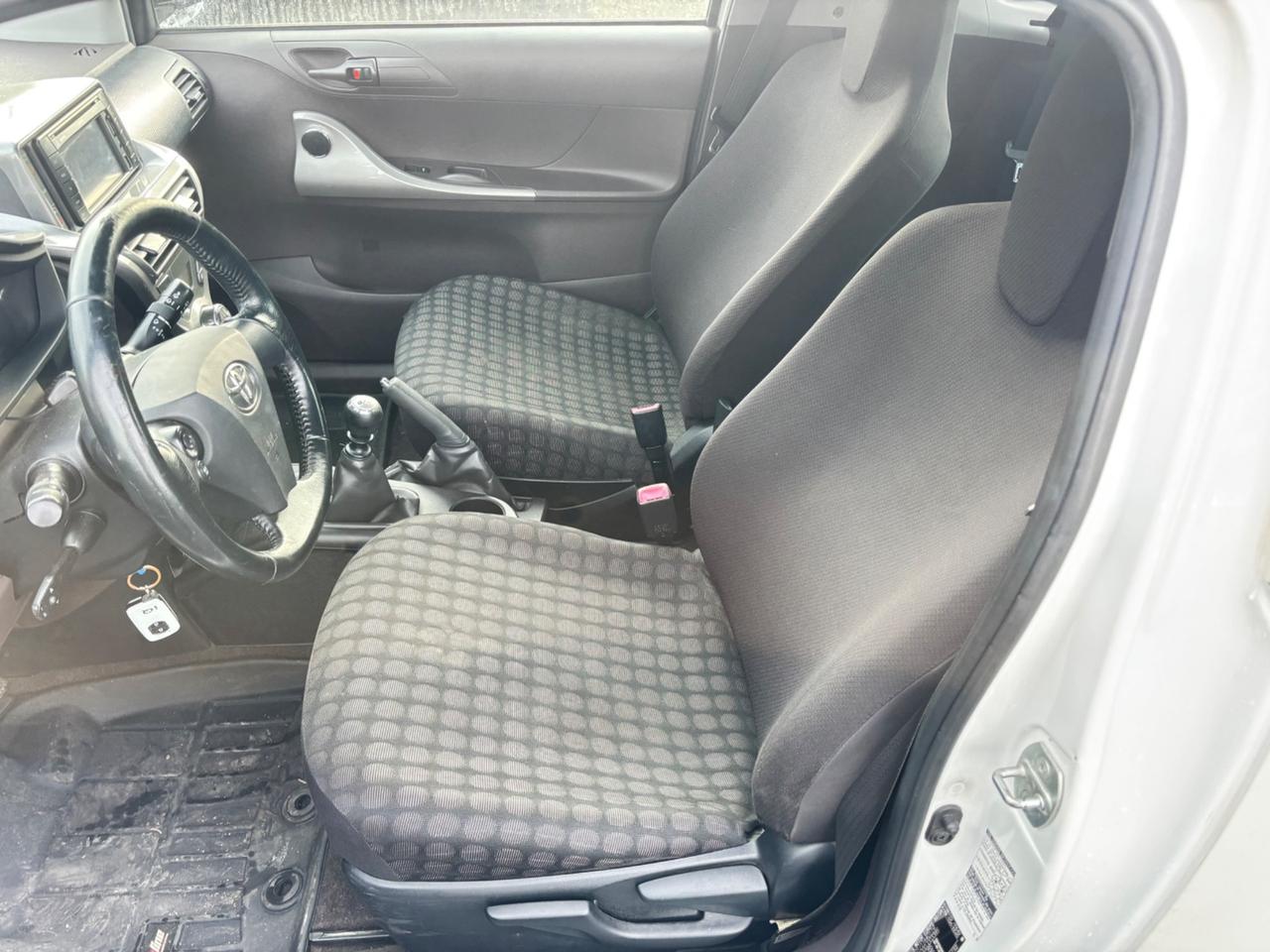 Toyota iQ 1.4 diesel 90 cavalli