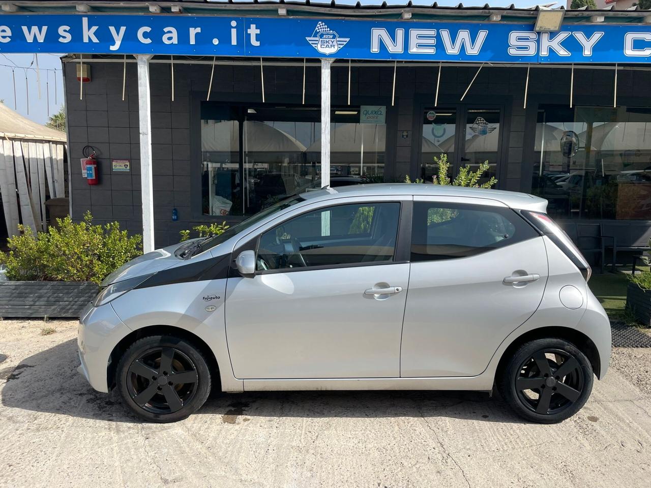 Toyota Aygo 1.0 VVT-i 69 CV 5p. x-cite