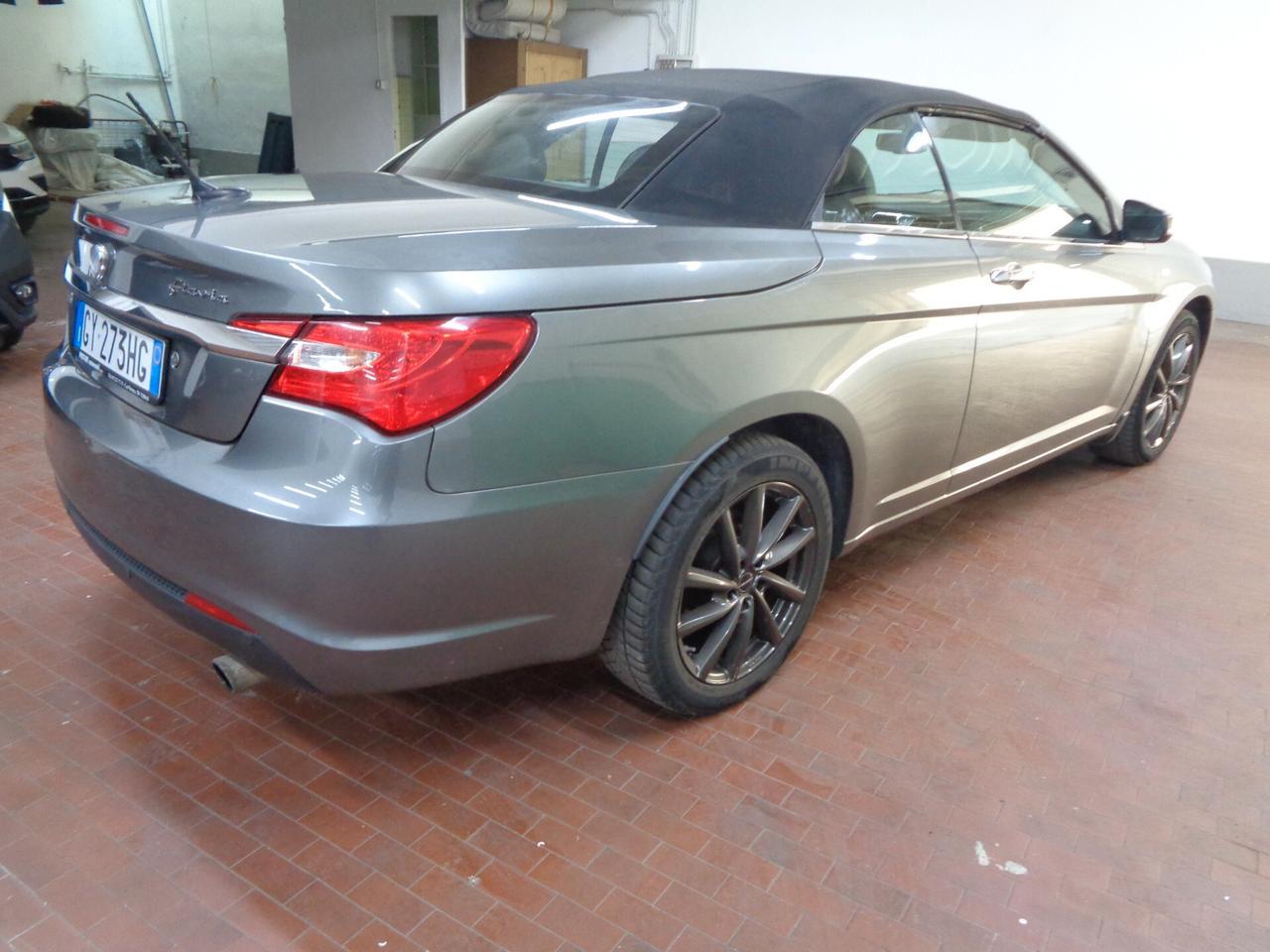 Lancia Flavia 2.4 cabriolet 170 cv automatica