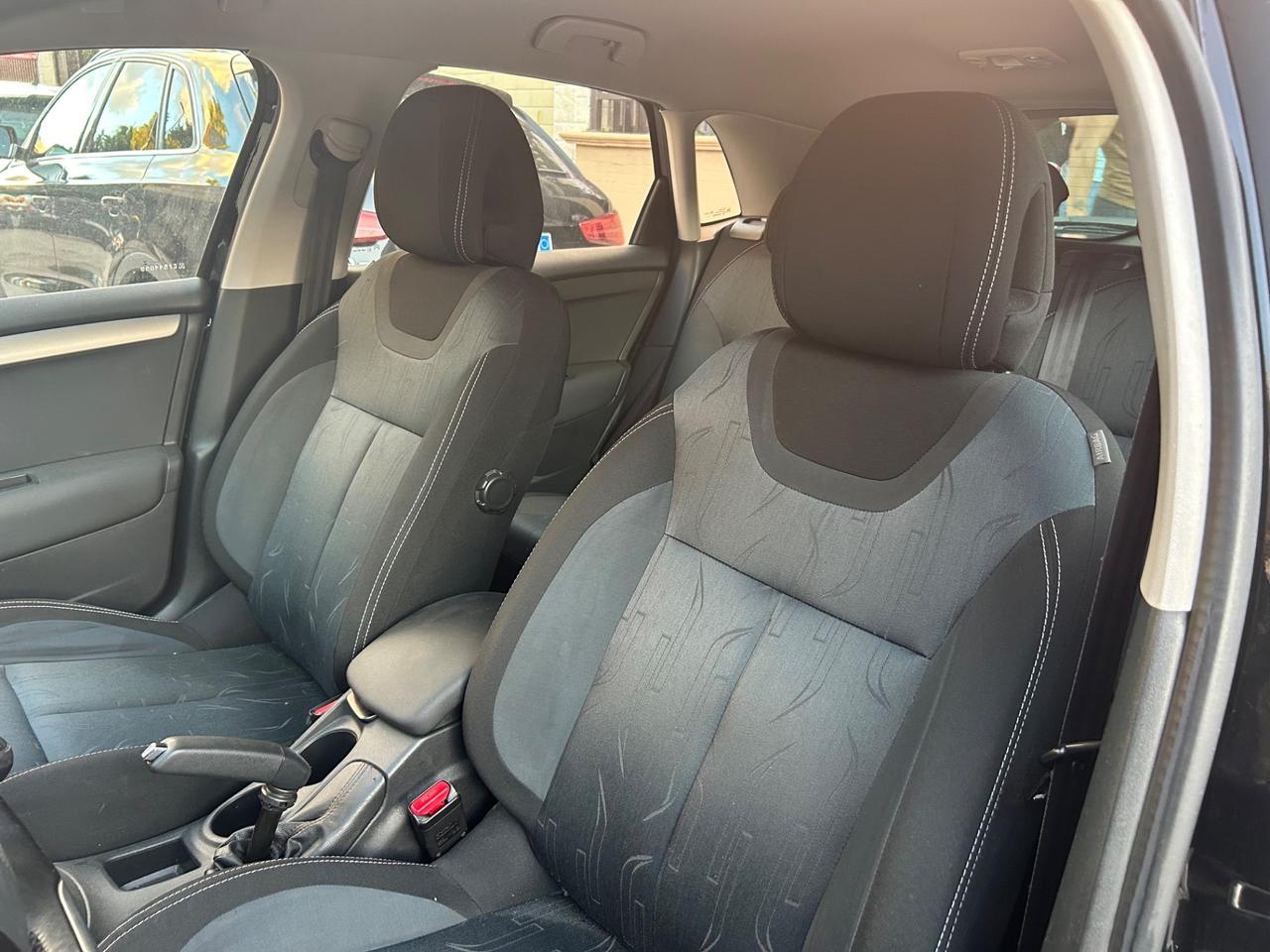 Citroen C4 1.6 e-HDi 115 Exclusive