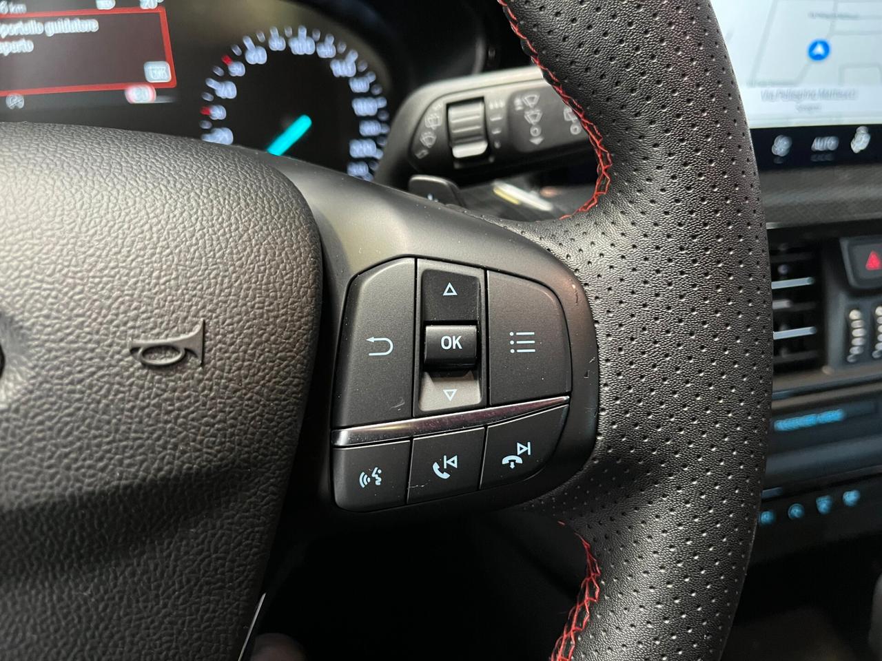 Ford Focus 1.0cc HYBRID 125cv ST-LINE C/AUTOMATICO
