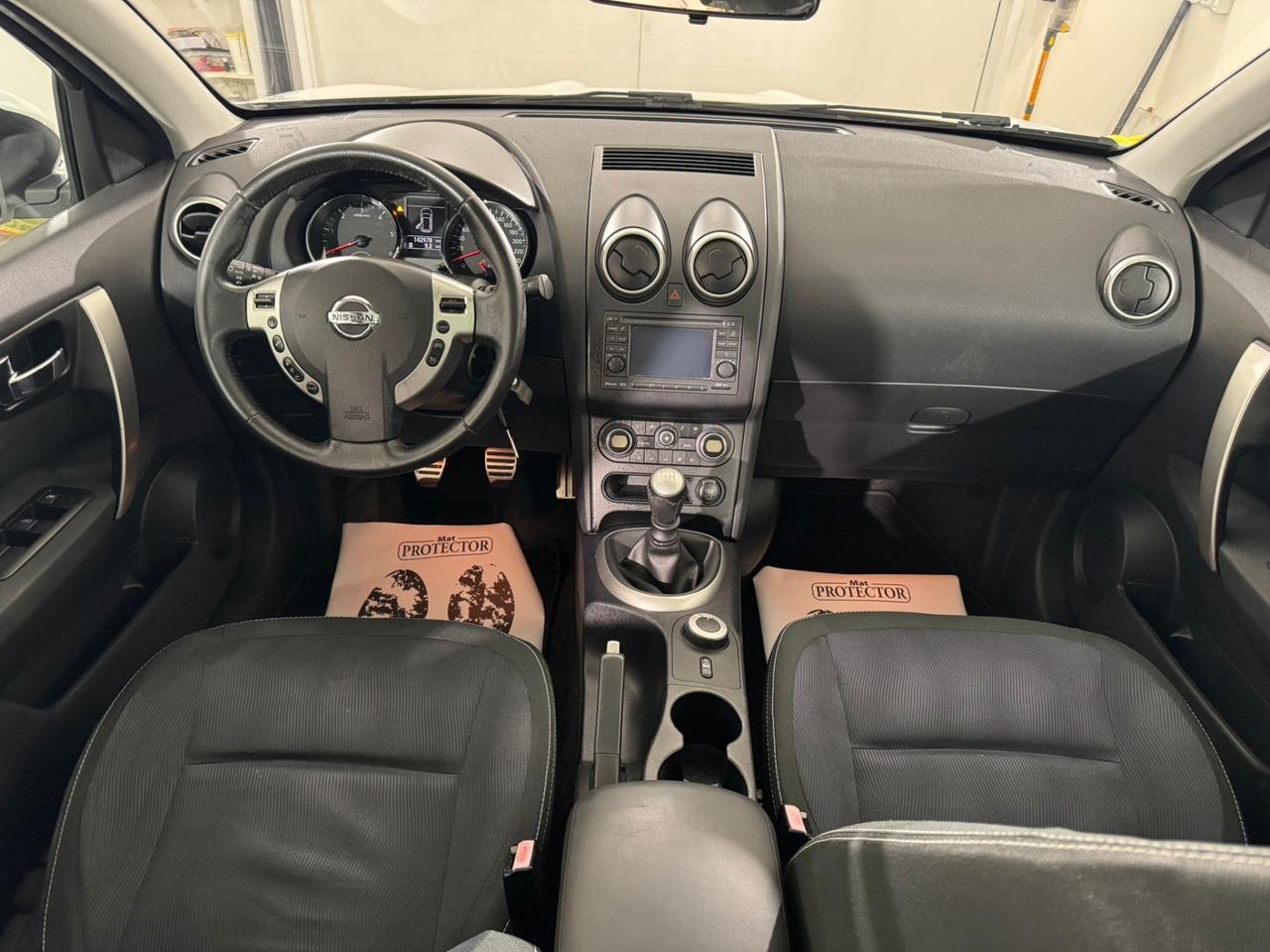 Nissan Qashqai 2.0 dCi DPF Tekna * 4X4* TETTO PANORAMICO*