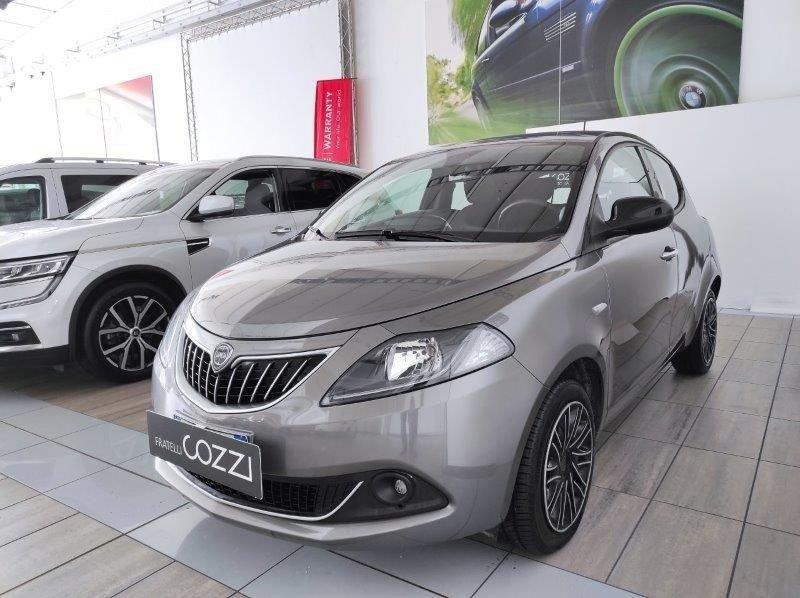 Lancia Ypsilon 3ª serie 1.0 FireFly 5 porte S&S Hybrid Gold