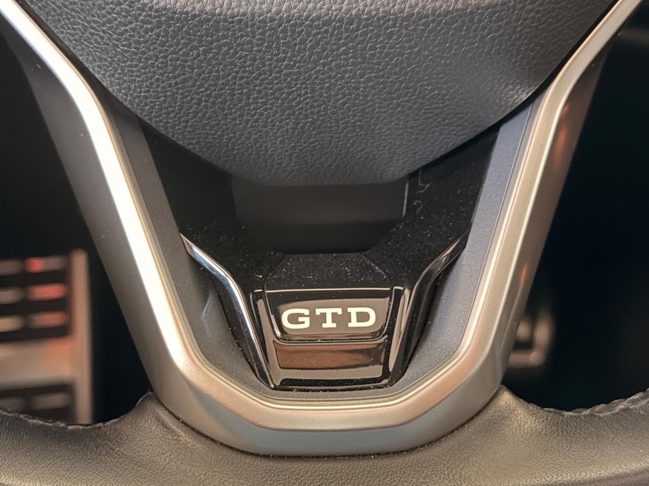 Volkswagen Golf GTI 2.0 TSI DSG TETTO APRIBILE