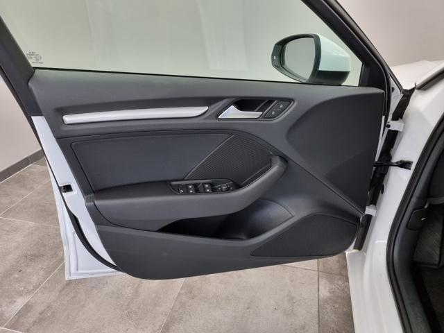 AUDI A3 SPB 35 TFSI COD Business