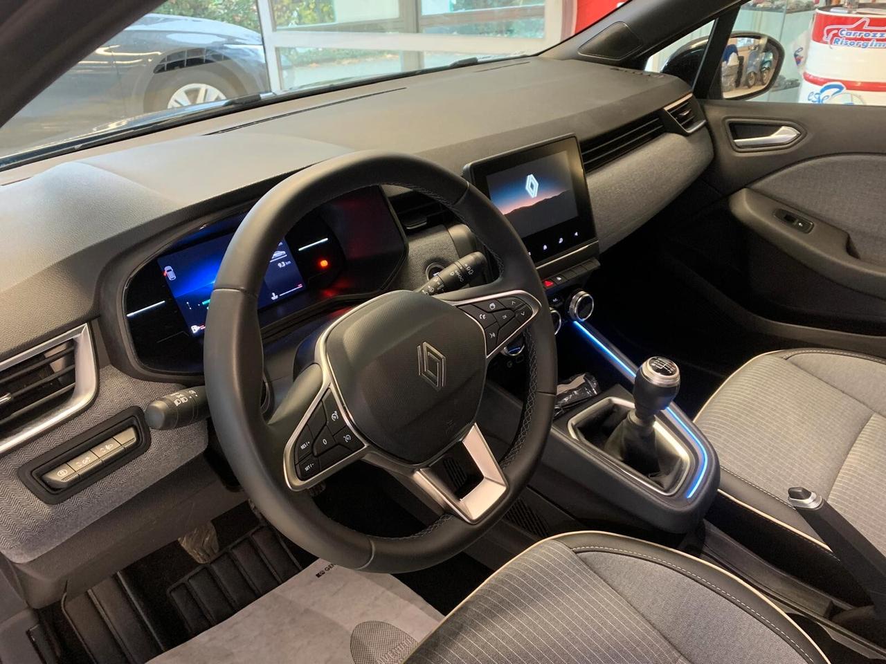 RENAULT CLIO 1.0 TECHNO 90 CV AZIENDALE PARI AL NUOVO