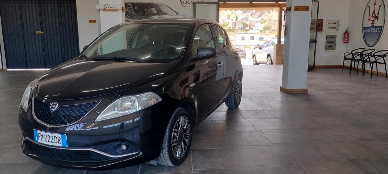 Lancia Ypsilon 1.3 MJT 16V 95 CV 5 porte S&S Gold