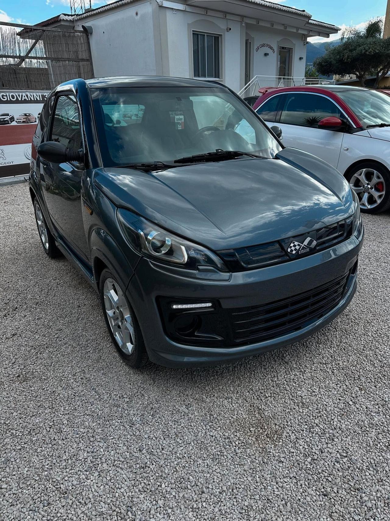 Ligier JS JS50 DCI Revolution Elegance Ice