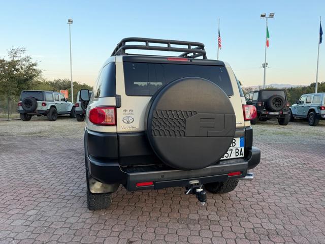 TOYOTA FJ Cruiser 4.0 V6 4X4 BELLISSIMA COME NUOVA!