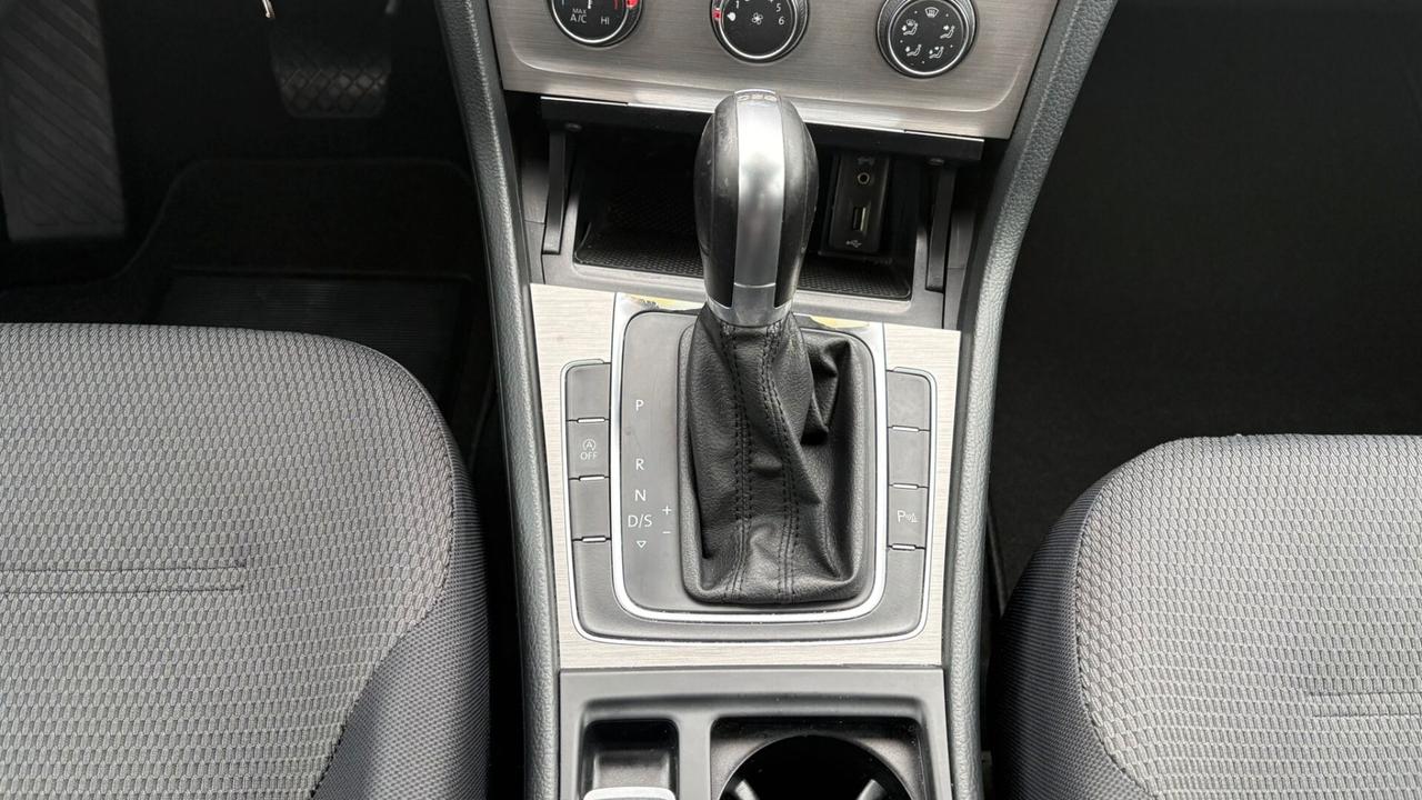 Volkswagen Golf Business 1.6 TDI DSG 5p. Comfortline BlueMotion Tech.