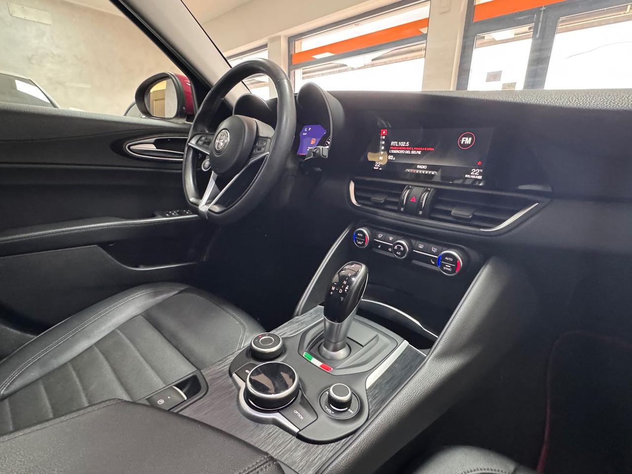 Alfa Romeo Giulia Veloce 2.0 Turbo #8750