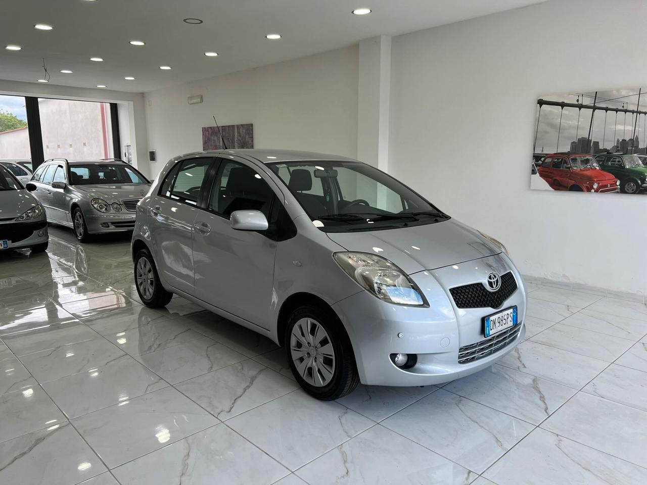 Toyota Yaris 1.0 5 porte Sol PER NEOPATENTATI