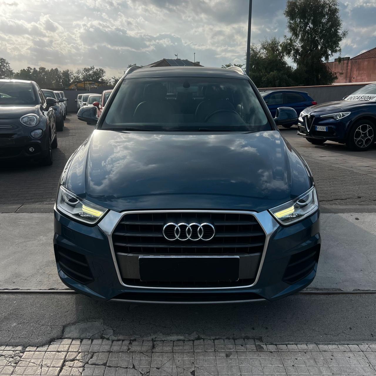 Audi Q3 2.0 TDI 150 CV Business