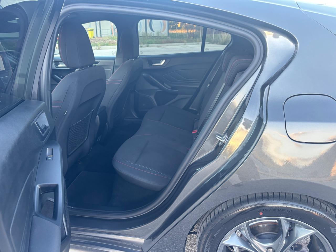 Ford Focus 1.5 TDCi 120 CV Start&Stop ST Line