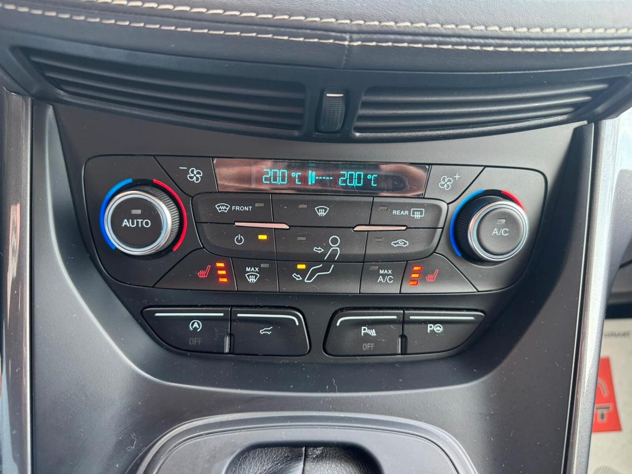 Ford Kuga 2.0 TDCI 150CV Powershift Vignale