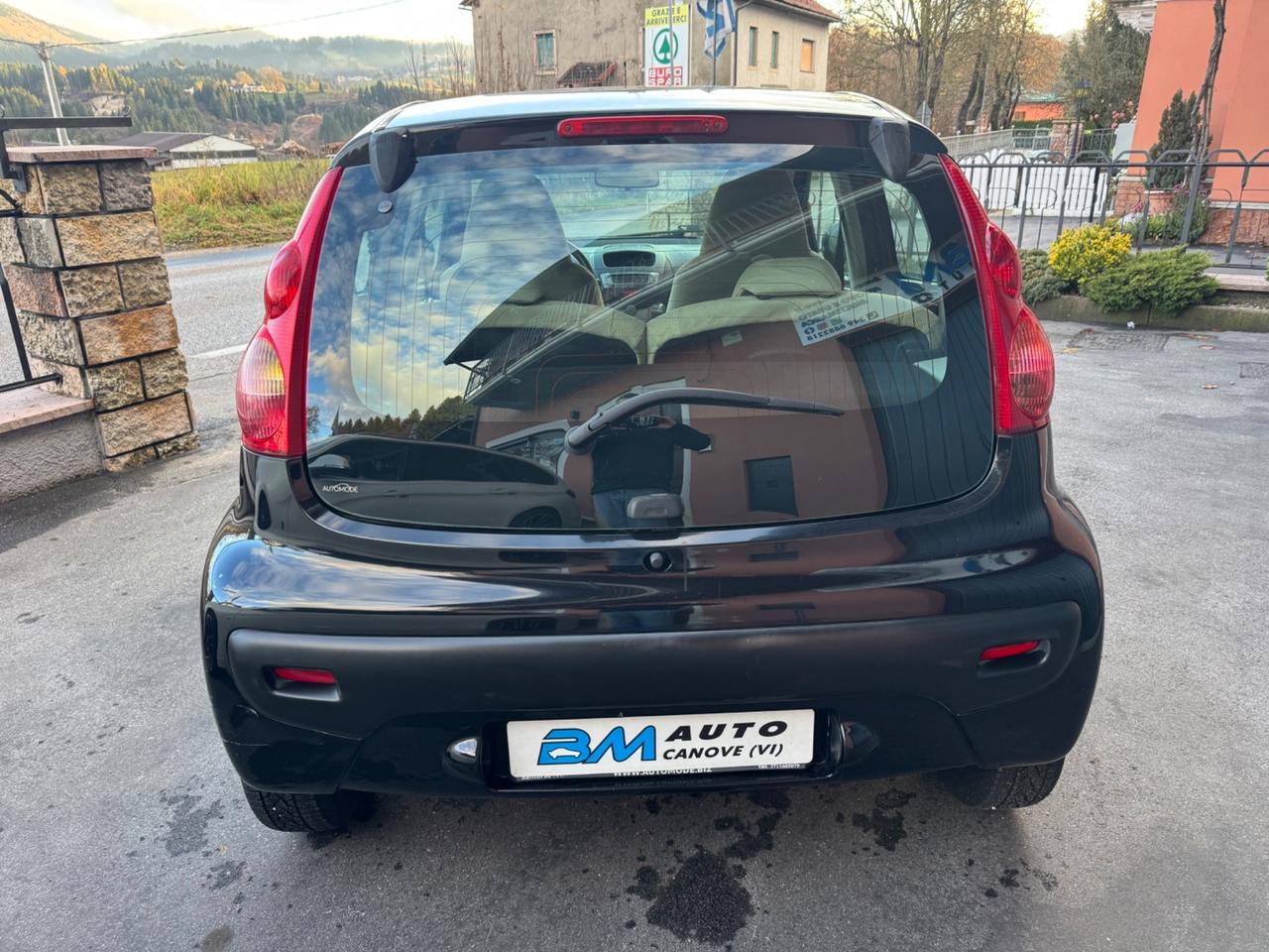 Peugeot 107 1.0 68CV 5p. Sweet Years