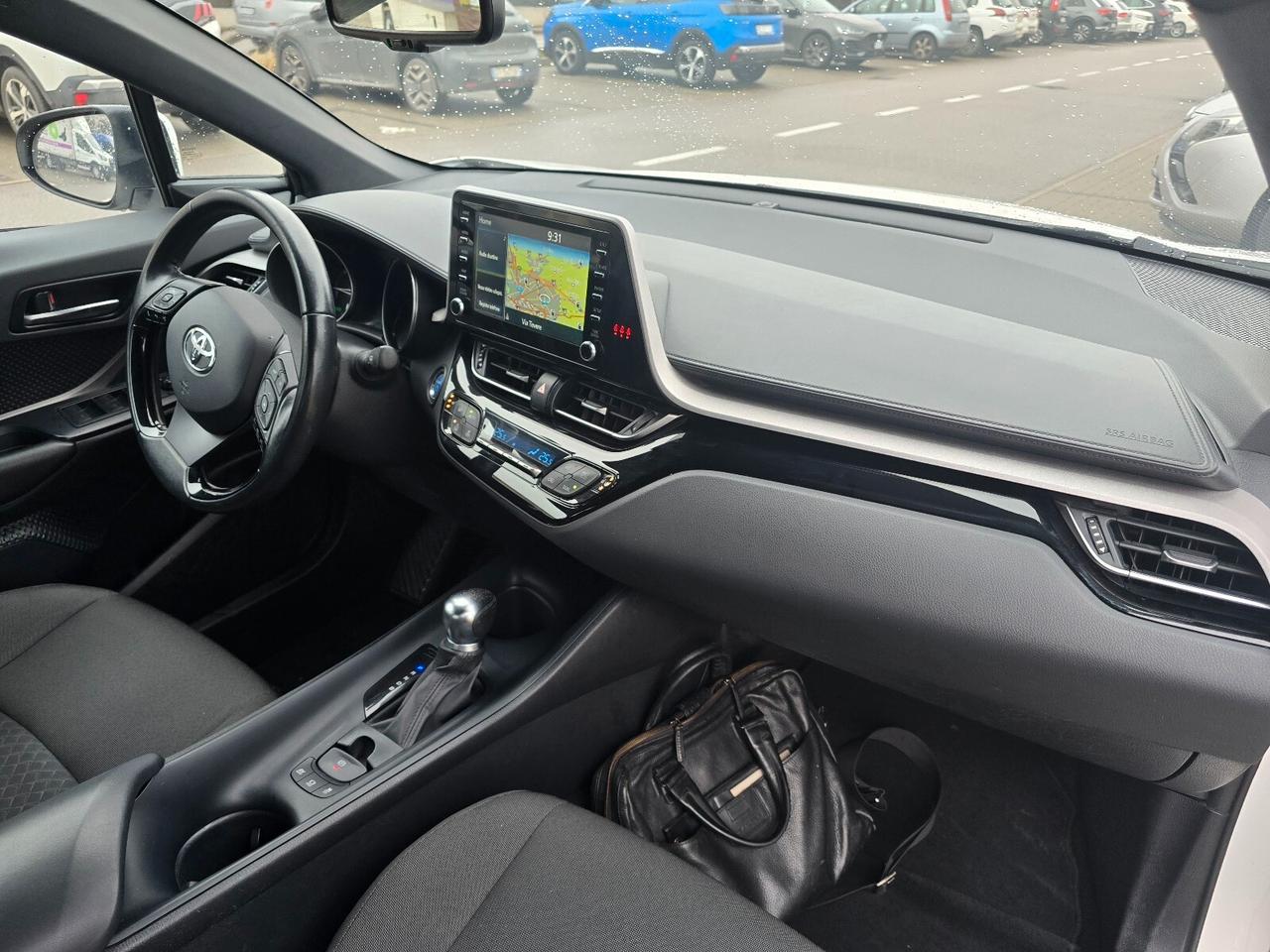 Toyota C-HR 1.8 Hybrid E-CVT Business