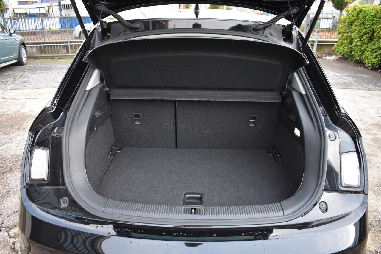 Audi A1 Sportback 1.6 tdi S-line 5p 90cv