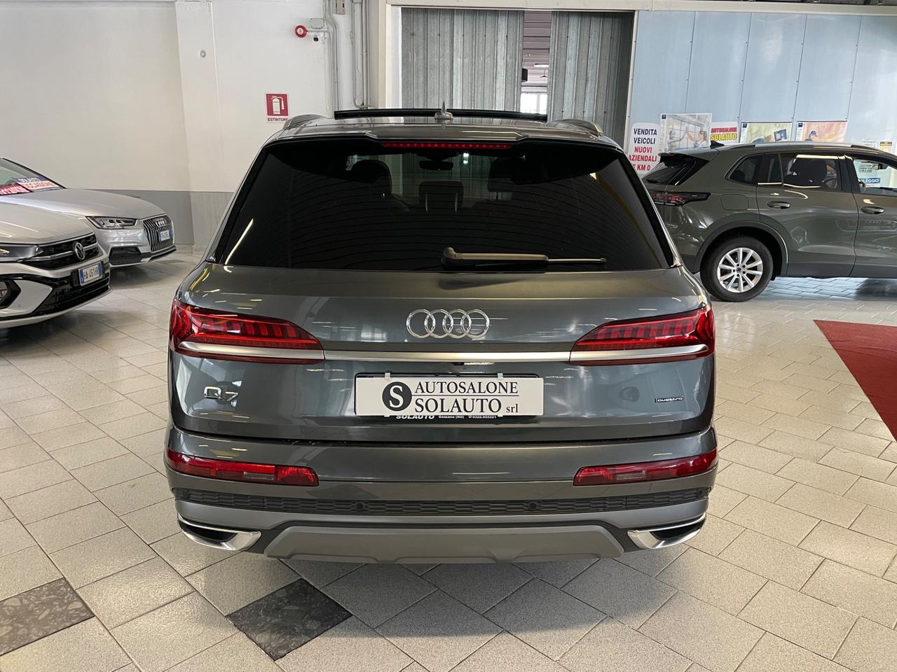 Audi Q7 50 TDI quattro tiptronic Sport 7P. Tetto S Line