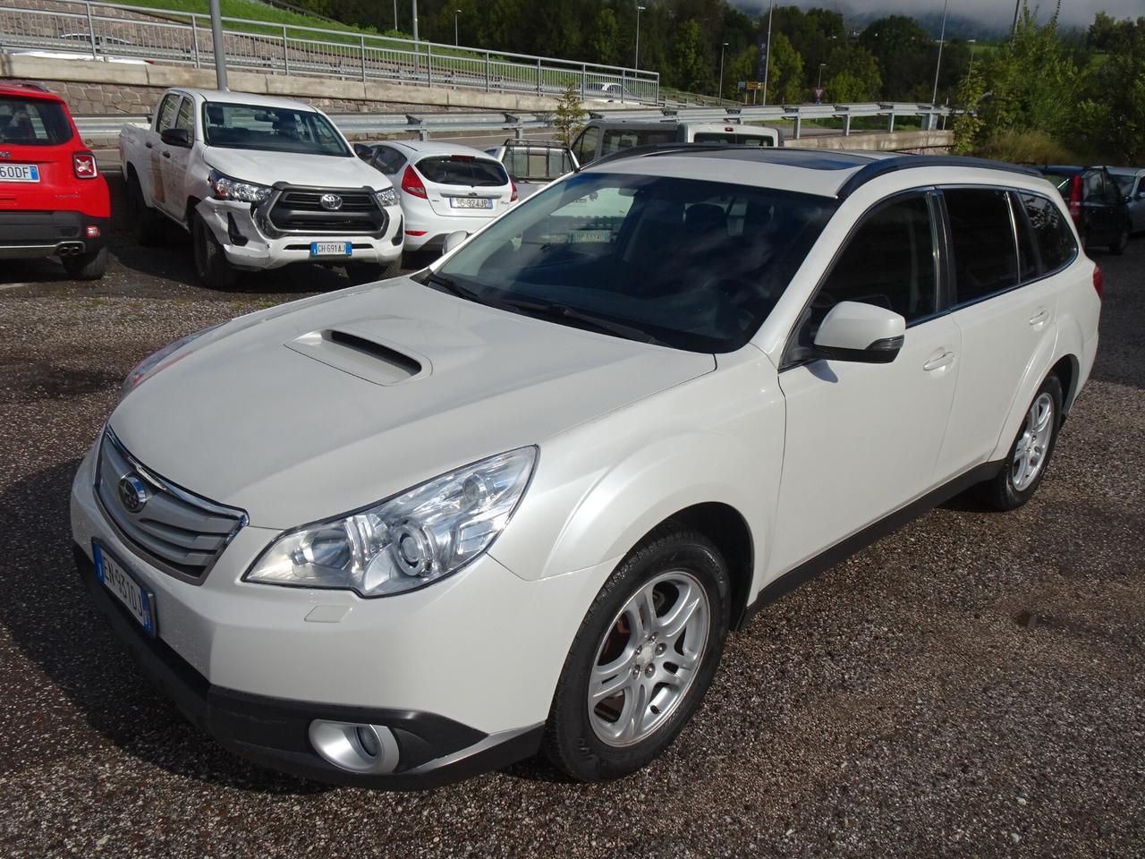 Subaru OUTBACK 2.0D Trend Limited