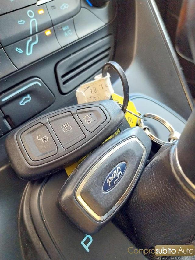 FORD C-Max 1.5 TDCI 120Cv Automatica ( Garanzia 12 Mesi)