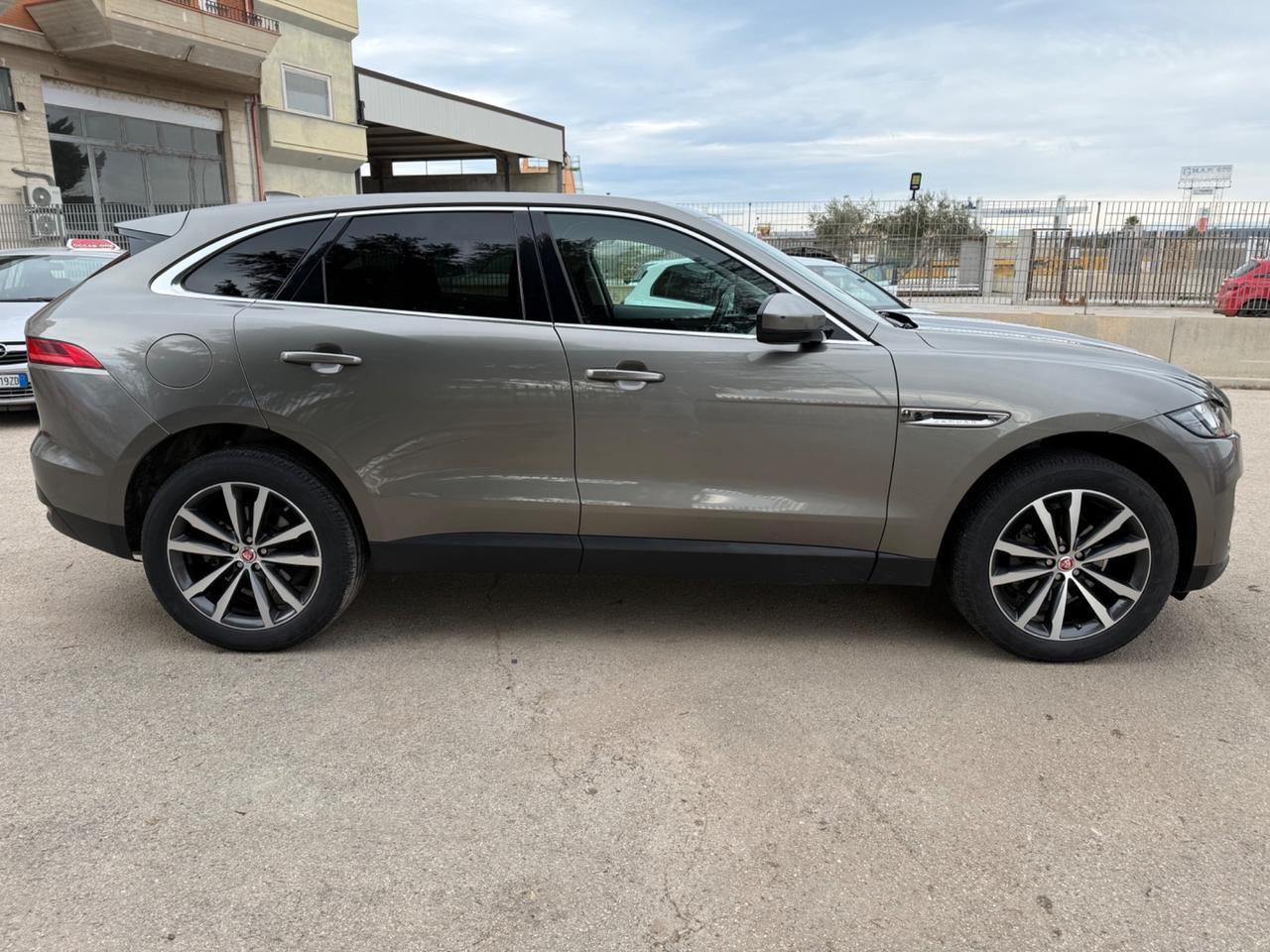 Jaguar F-Pace 2.0 quattro 240 CV AWD Portfolio 4x4