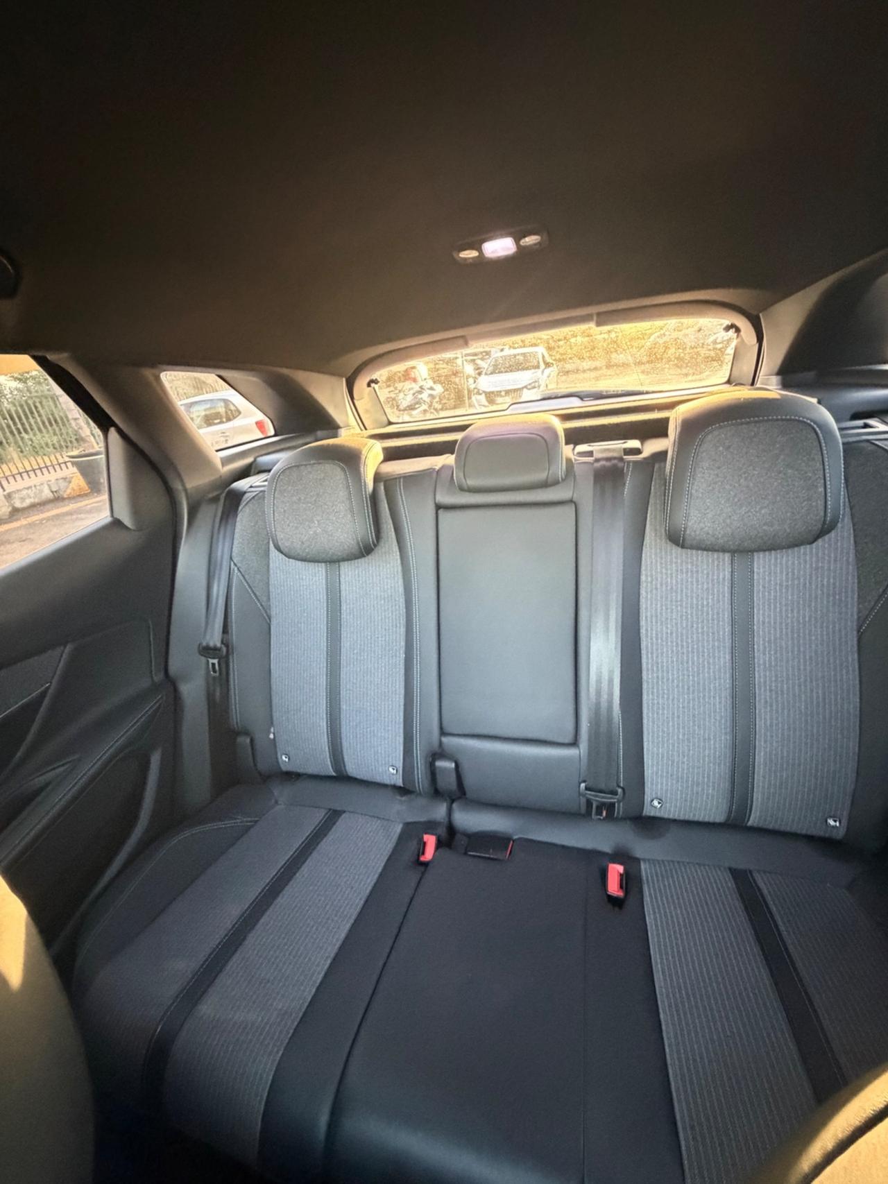 Peugeot 3008 BlueHDi 130 S&S EAT8 Allure Pack