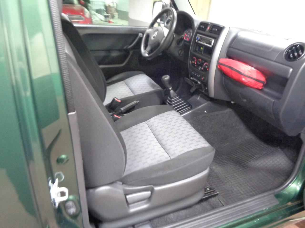 Suzuki Jimny 1.3i 16V cat 4WD JLX