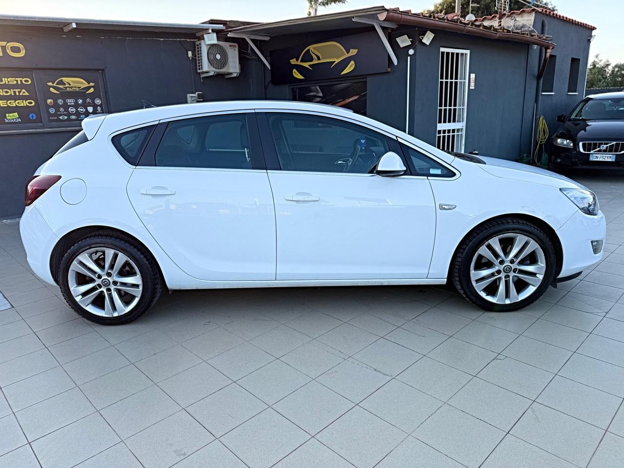 Opel Astra 2.0 CDTI 165CV 5 porte Cosmo S
