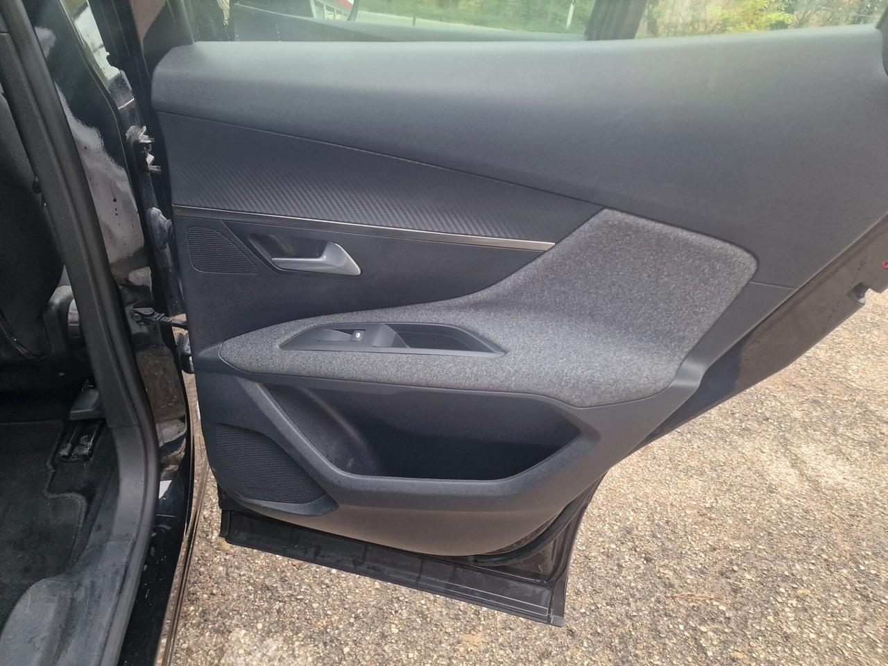 Peugeot 3008 BlueHDi 130 S&S Active Business