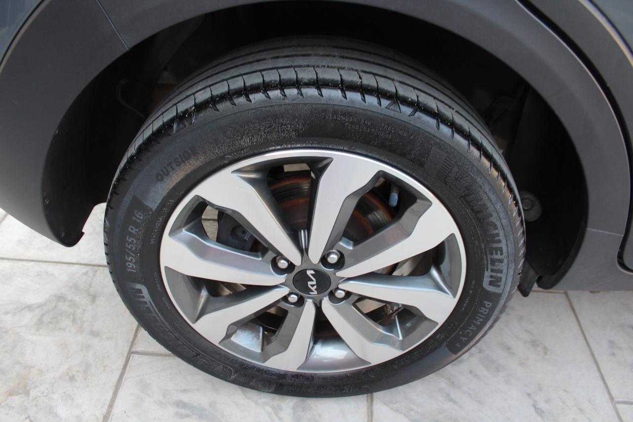 Kia Stonic 1.0 T-GDi 100 CV MHEV iMT Style