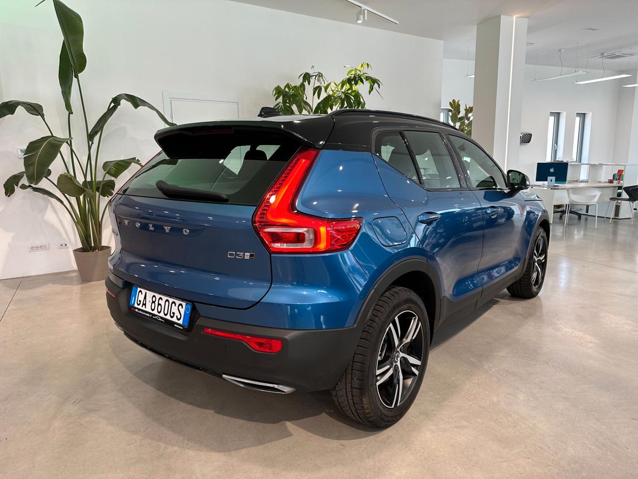 Volvo XC40 D3 Geartronic R-design IVA ESPOSTA