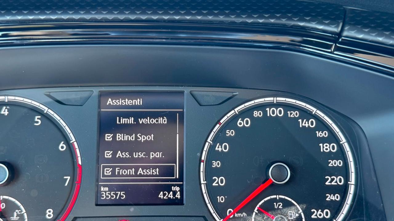 Volkswagen T-Cross 1.0 TSI Style BMT pari al nuovo