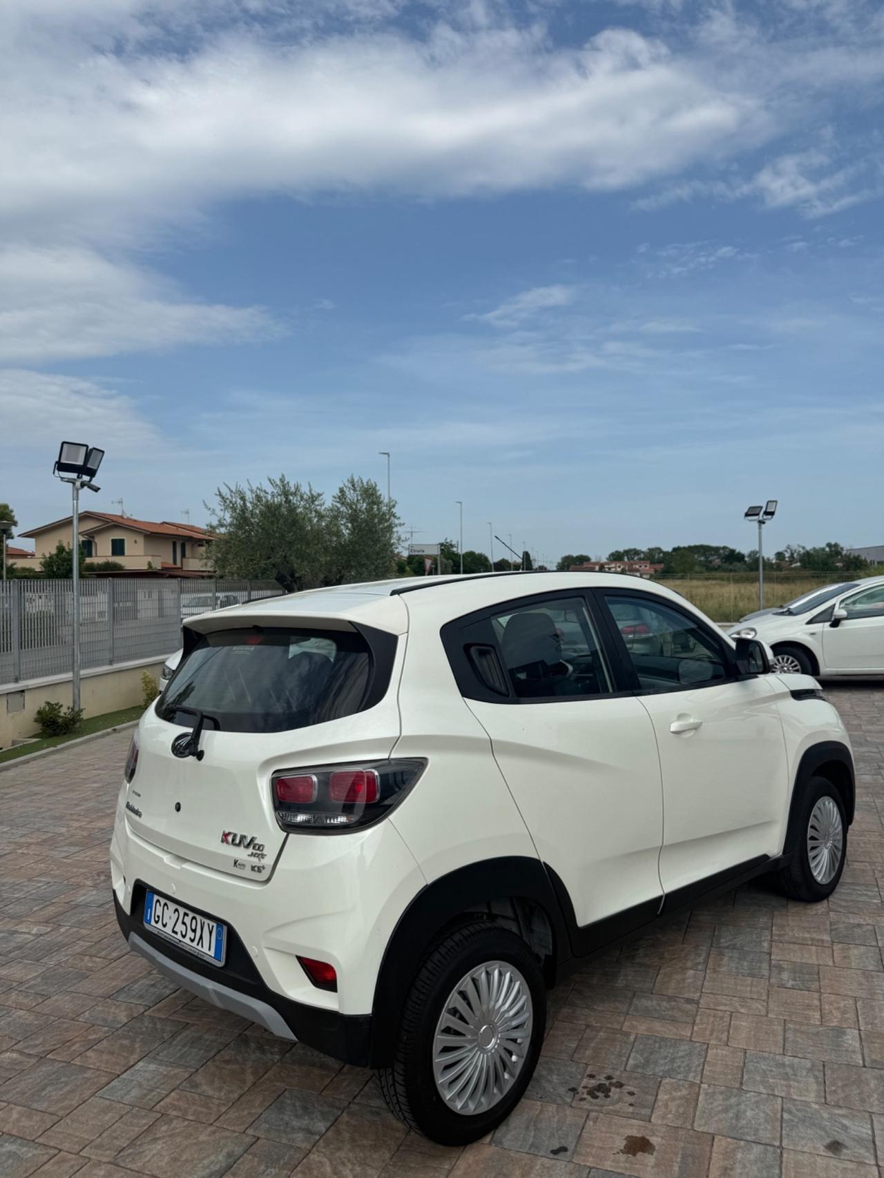 Mahindra KUV100 1.2