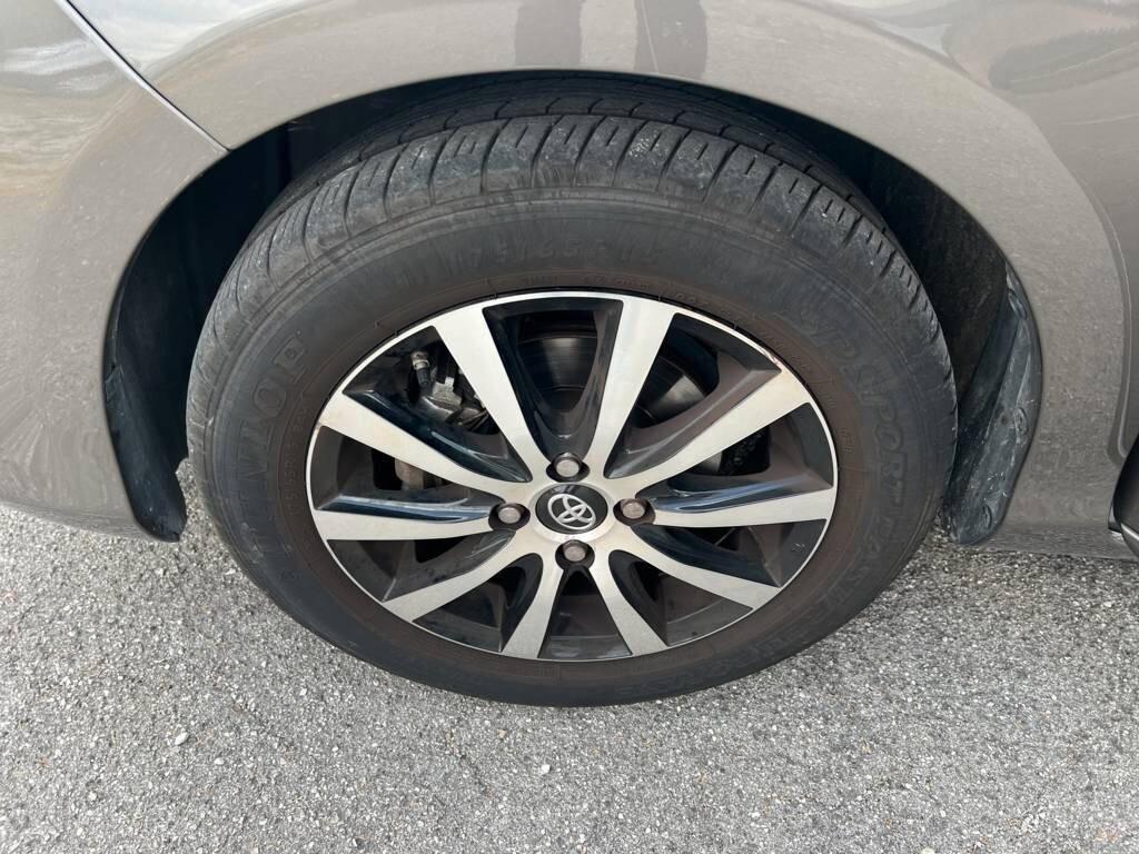 Toyota Yaris 1.0 5 porte Lounge