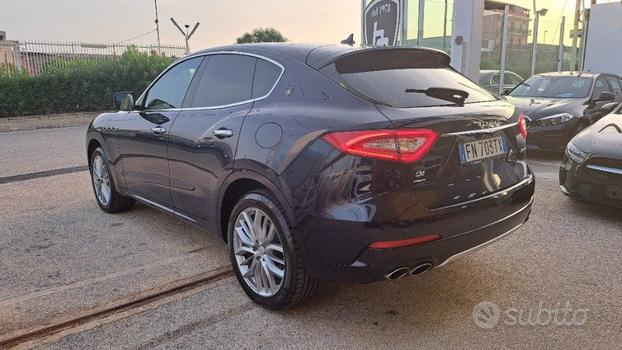 MASERATI Levante V6 Diesel 275 CV AWD Granlusso