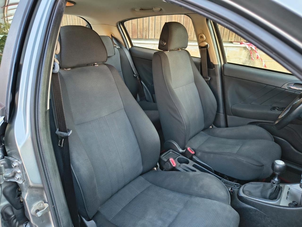 Alfa Romeo 147 1.9 JTD 120cv UNICO PROPRIETARIO