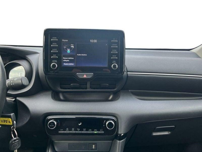 Toyota Yaris Hybrid Trend MY22