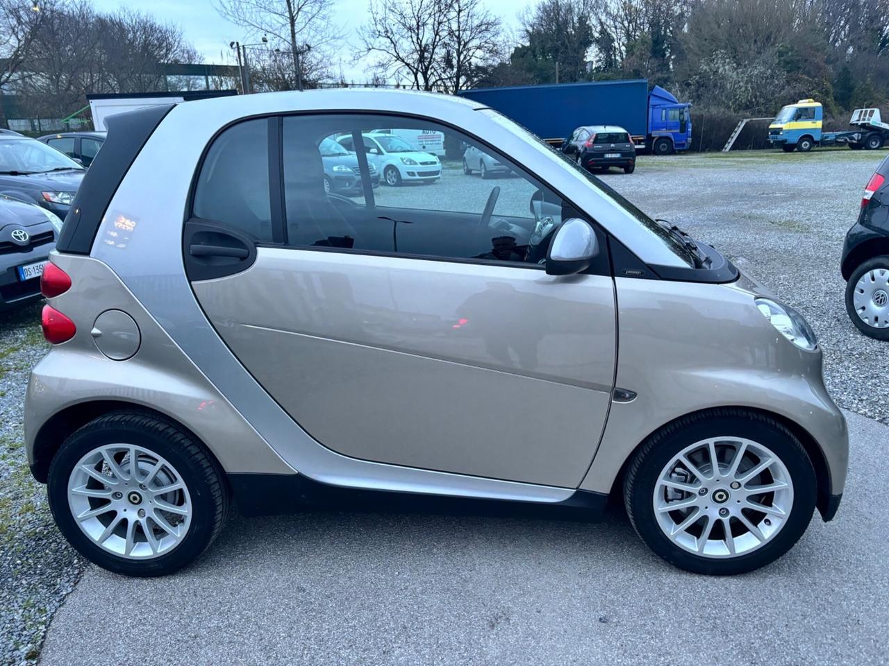 Smart ForTwo 1000 52 kW coupé pure