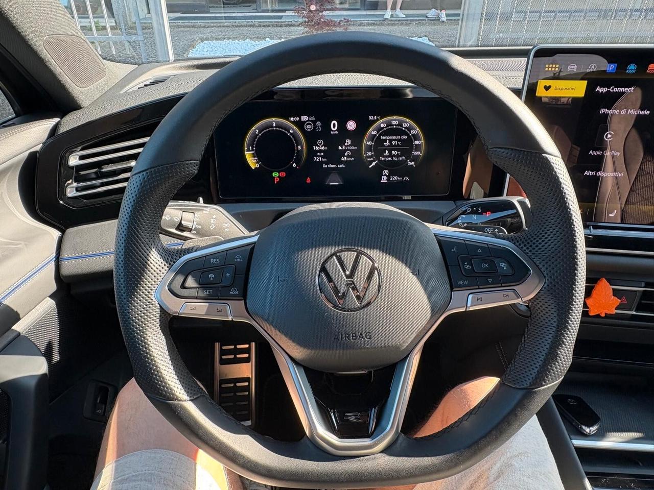 Volkswagen Tiguan VOLKSWAGEN TIGUAN 2.0 TDi R-LINE DSG - MATRIX - KEYLESS