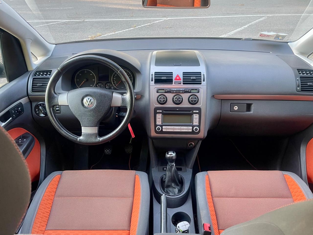 Volkswagen Touran 1.9 TDI CROSS